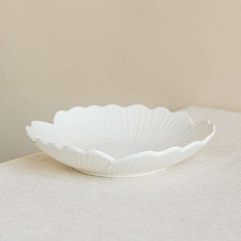 Delicate Flower-Shaped Plate, Solid Color Deep Plate, Household Ceramic Plate, Fruit Plate, Dinner Plate, Premium Vegetable Plate, Salad Plate.