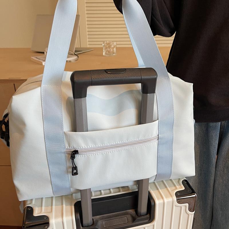 New season large capacity handbag travel bag outdoor lightweight casual sports gym bag fashionable korean style swim bag