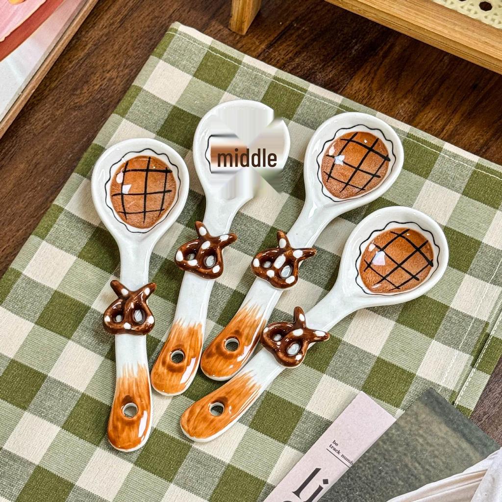 Long-Handled Ceramic Soup and Dessert Spoon Set: Cute, High-Value Spoons for Ice Cream and Coffee.