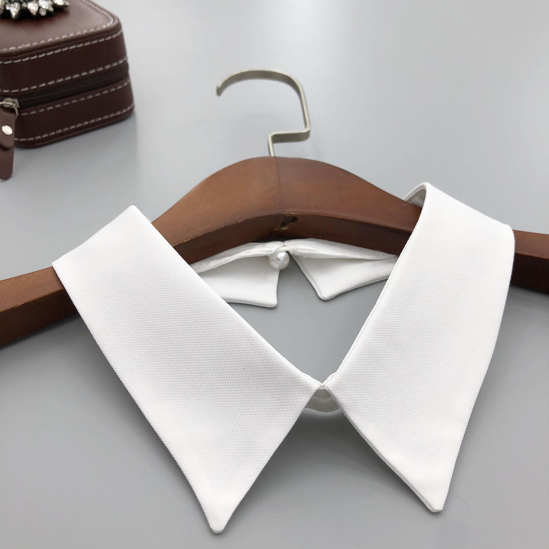 

Fashionable hollowed out cat ear collar Detachable Lace Collar Women White Black Embroidered False Collar Fake Neckline Decor