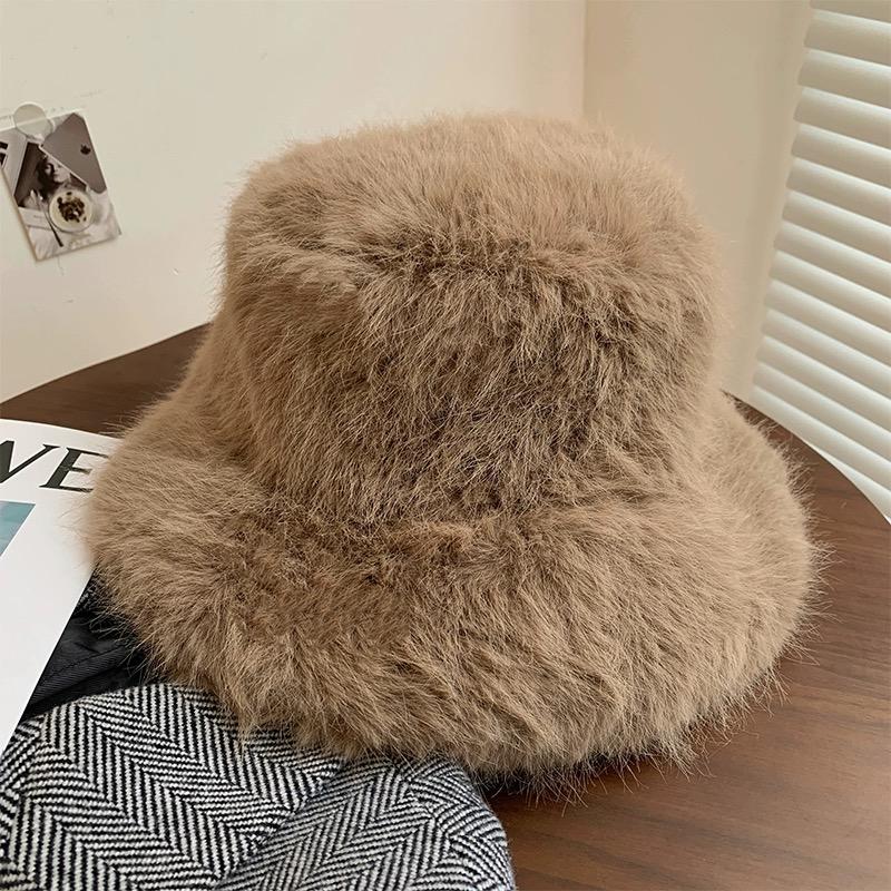 New Big Fluffy Faux Fur Bucket Hats For Women Luxury Plush Fisherman'S Hat Winter Warm Fashion Colorful And Gorgeous Party Hat