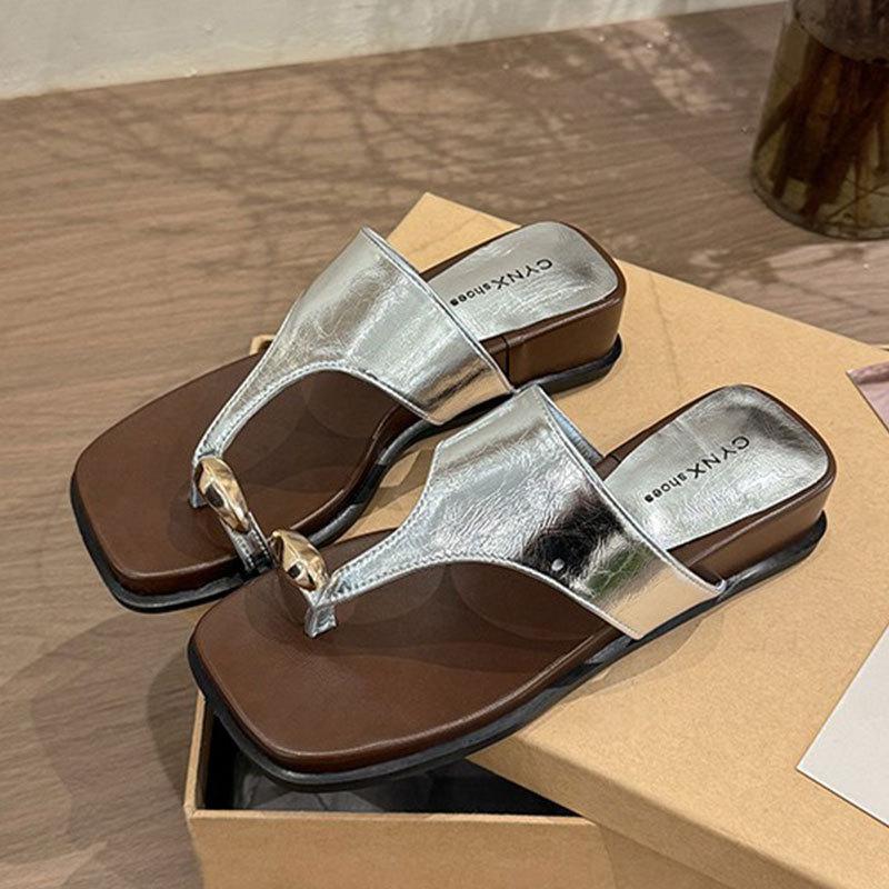 Thick-soled heel cover toe cool slippers women's summer wear 2025 new models with skirts beach sandals flip-flops