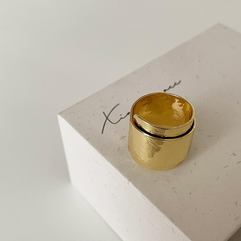 Cold Wind, Smooth Surface, Wrinkled Winding Ring, Female Design Sense, Simple Personality, Fashionable Temperament, Versatile Ring Ring.