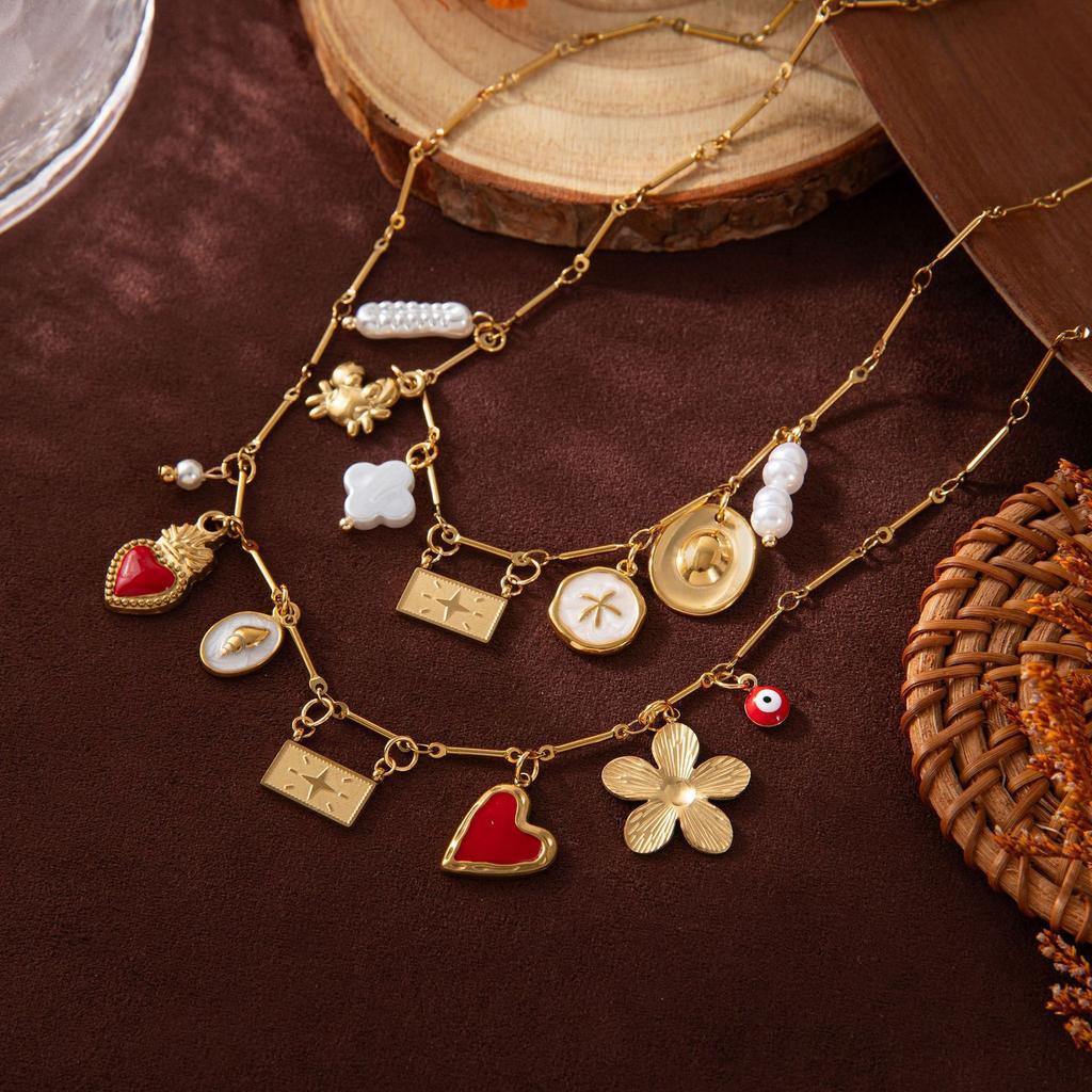 Vintage Love Pearl Light Fashion Ladies Necklace Pendant Fresh Hat Necklace Collarbone Chain