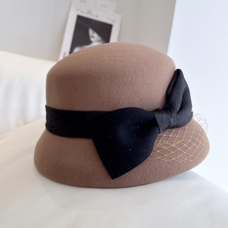 Hepburn small fragrant wool basin hat Autumn winter simple elegant bow fisherman hat women's banquet top hat