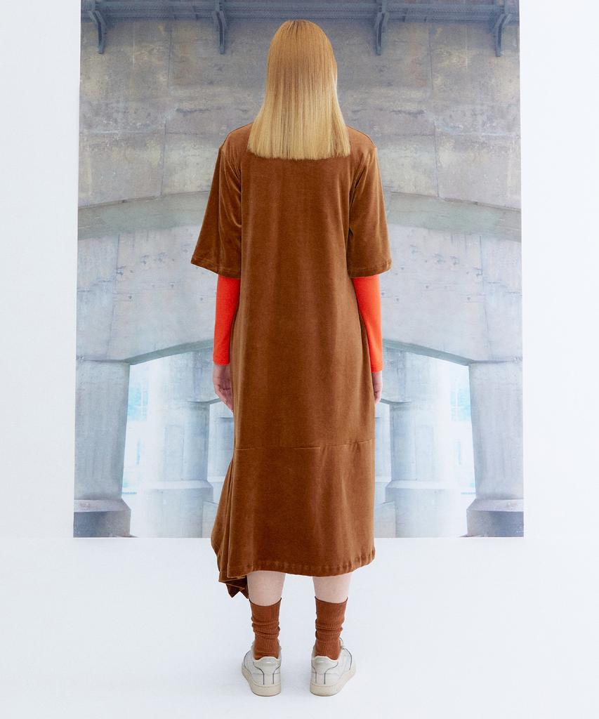 The Studio K Asymmetrical Velour Dress_Brown