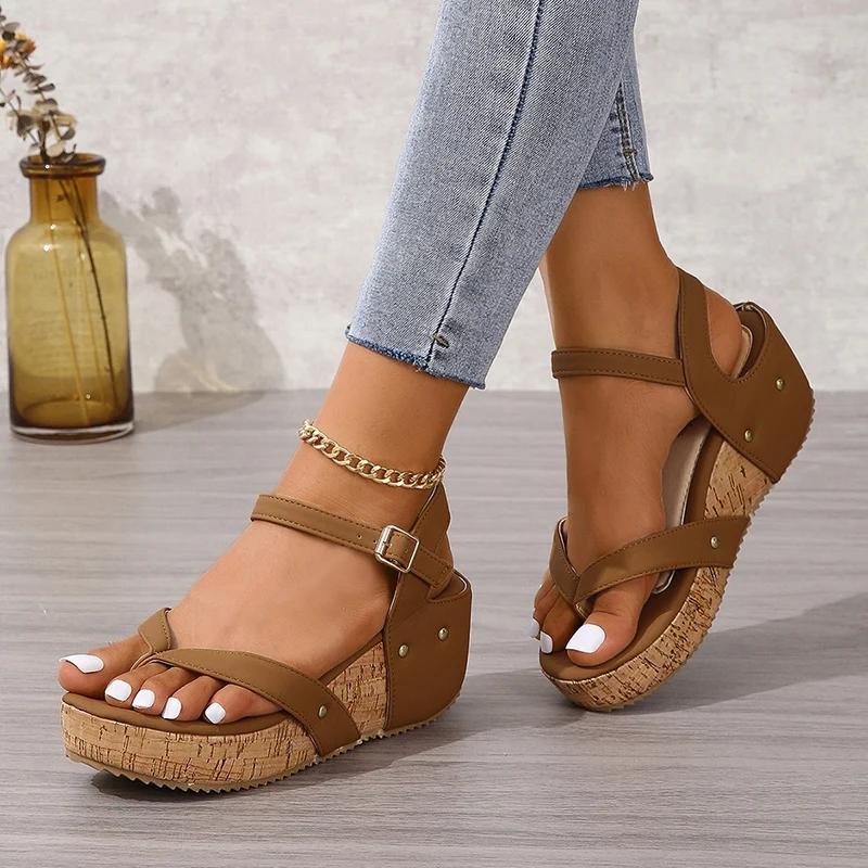 

Fashion Platform Clip-Toe Sandals for Women Summer Rivet Women Shoes High Heel Sandal Ladies Fashion Outdoor Anti-Slip Sandalias Mujer 42 светло-коричневого