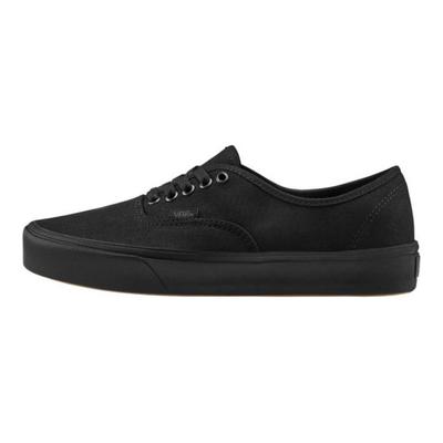 Încălțăminte unisex – Adidași
