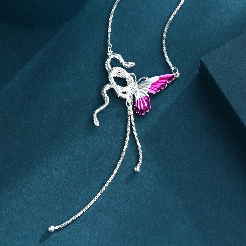 Charming Butterfly Pendant Necklace In Gradient Blue And Red Stylish Jewelry For Women