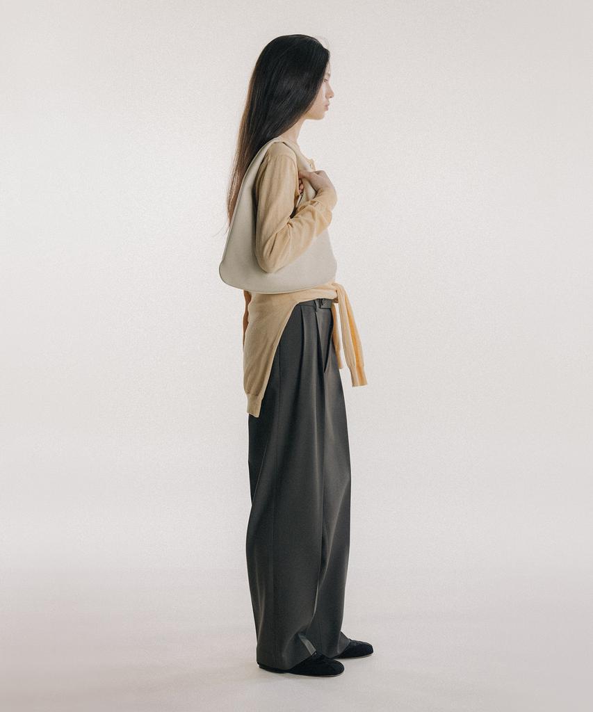 Beullaengkeulumumeon Chilling Pants_Moss Brown