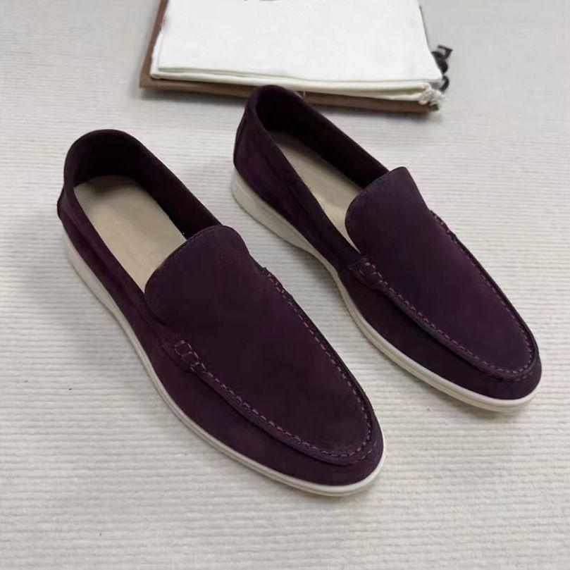 Men's Casual Loafers Are Light, and The Same Lazy Shoes Are Pedaled Every Day.