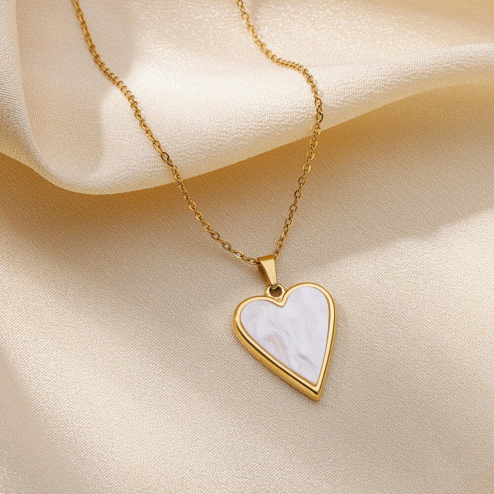 Exquisite Stainless Steel Four-Leaf Clover Necklace 18K Gold-Plated Pearl Flower-Shaped Necklace Classic Jewelry