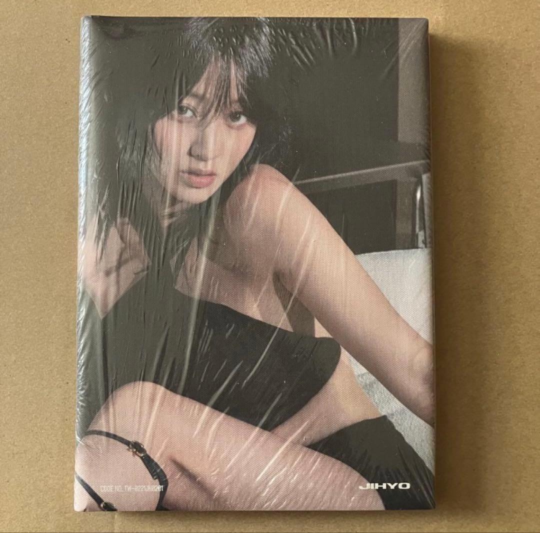 

[USED] JIHYO Album ZONE Y Ver.