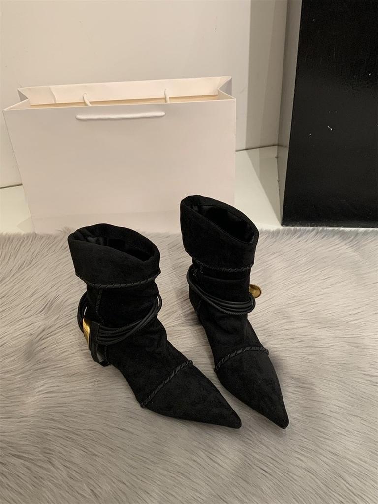 Western style~ Korean version of stacking boots retro low-heeled flat-bottomed belt wear cowboy boots short boots