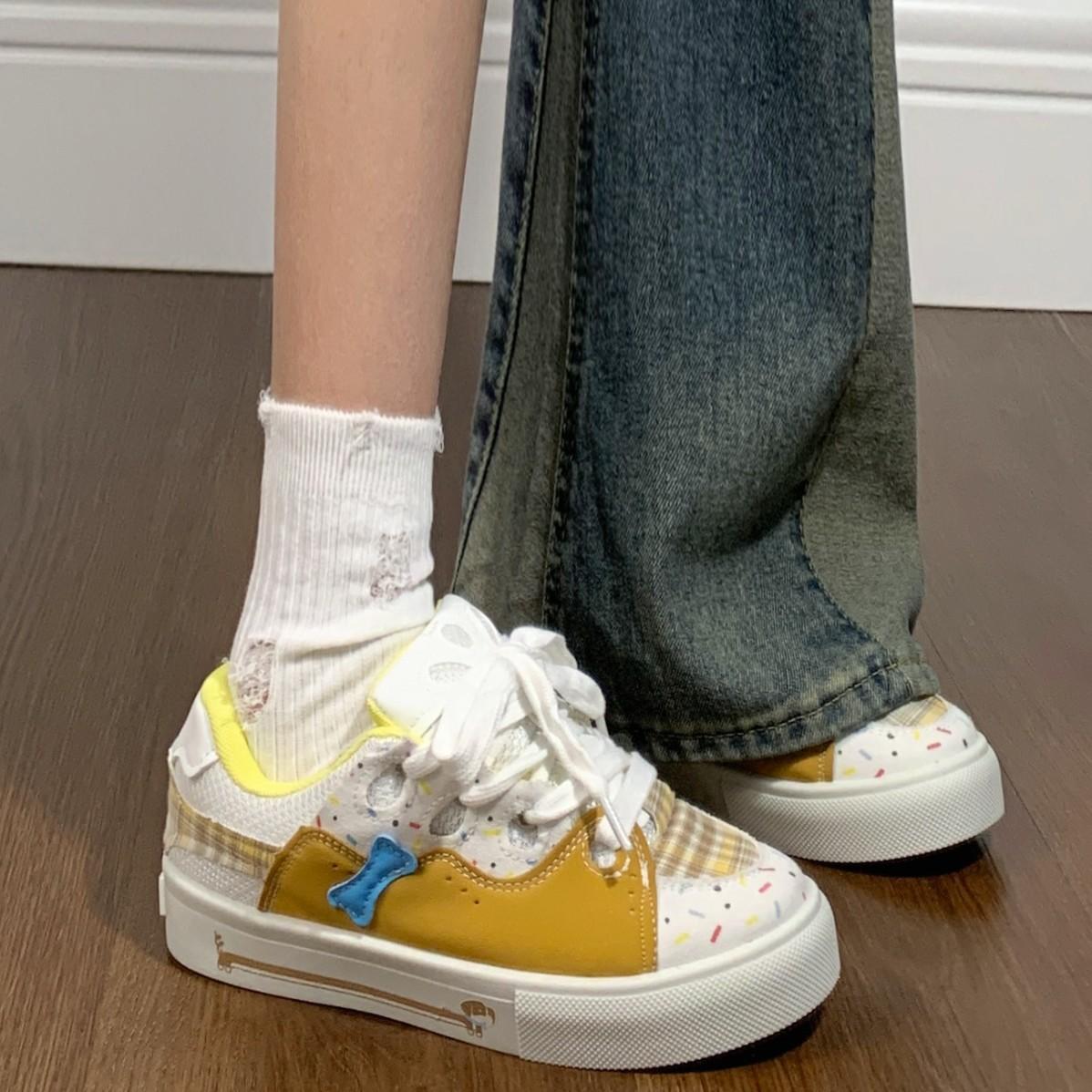 

Оригинальные сосиска щенок американская хлебная обувь новые ins board shoes дизайнерское чувство платформа спортивные повседневные туфли 35【foot length 22.5cm】