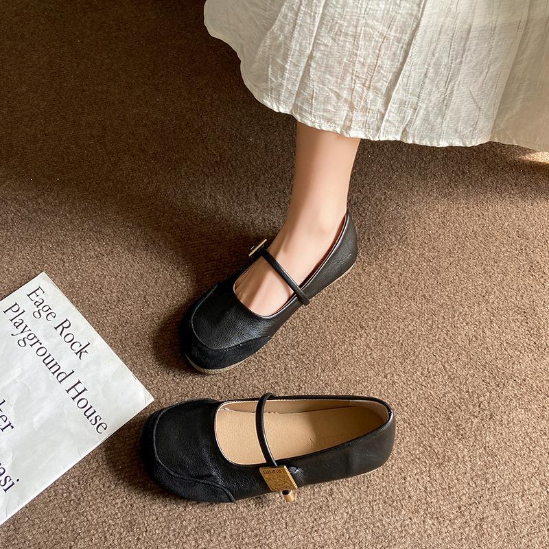 Scarpe da ballo da donna di nuova moda primavera 2024 Scarpe Mary Jane basse estive Casaul Scarpe basse con fibbia e suola morbida Zapatos De Mujer