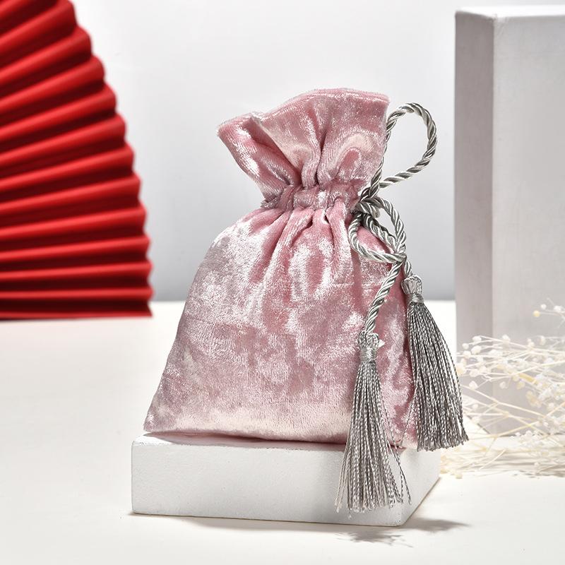 Velvet Wedding Candy Bag Tassel Drawstring Chocolate Gift Pouches Wedding Guest Gift Packaging Bags Party Jewelry Storage Bags