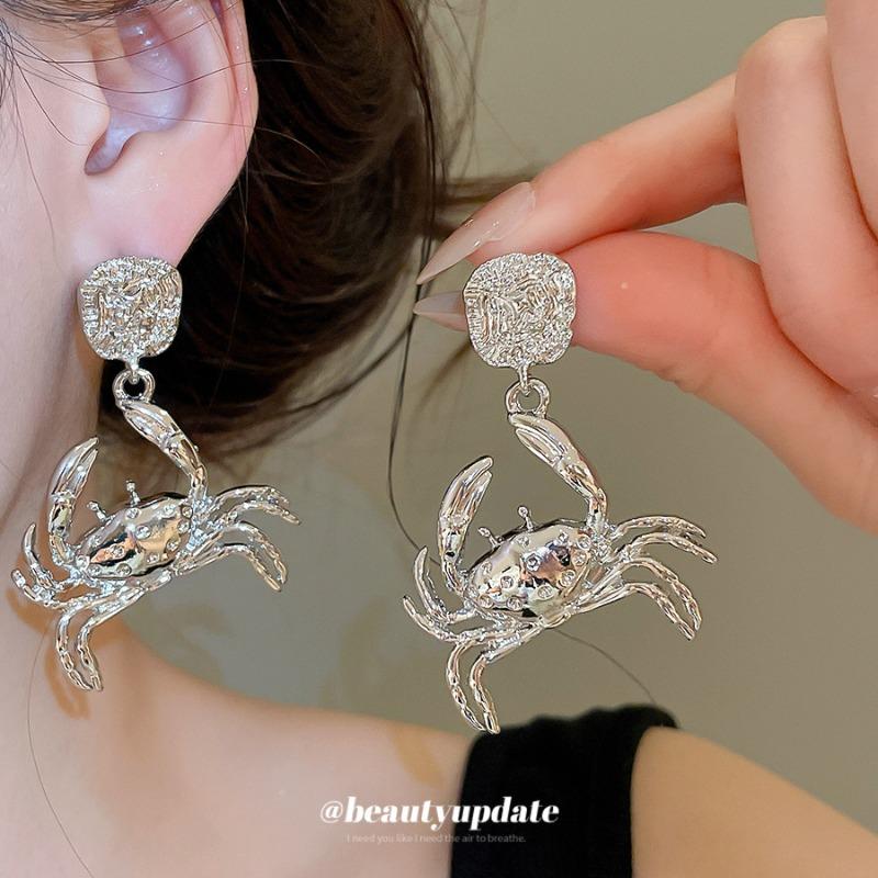 Silver Needle Exaggerated Crab Stud Earrings Fashion Temperament Ocean Style Versatile Earrings Design Sense Personalized Earrings Earrings