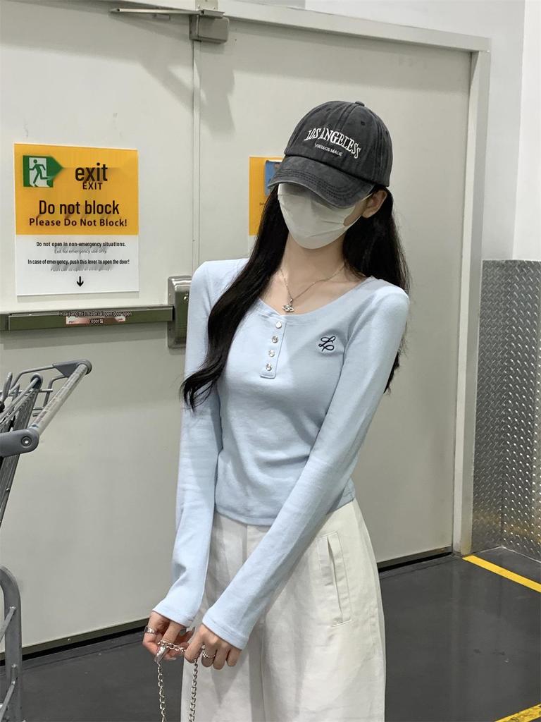 Korean Style Buttoned Round Neck Long Sleeve Slim Fit Apricot T-shirt for Women - Autumn 2025