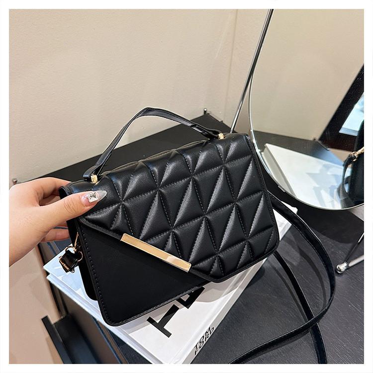Stylish Ladies Quilted Pu Shoulder Bag Charming Small Crossbody Purse For Casual Travel