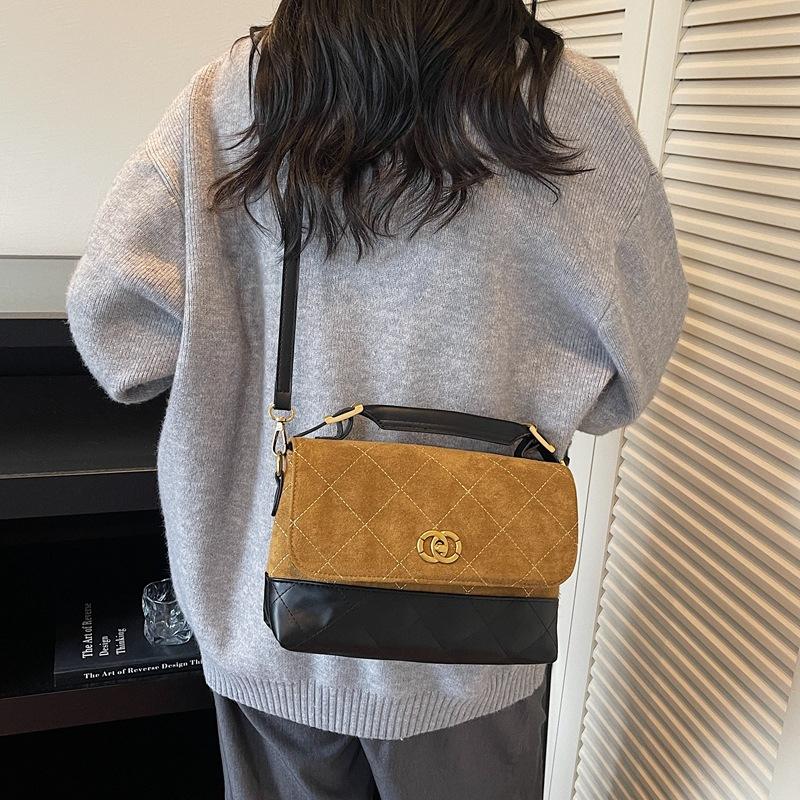2025 autumn and winter new versatile small bag women's messenger bag Korean version ins popular diamond portable small square bag this year