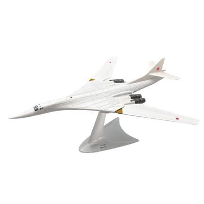 Model strategického bombardéra stíhačky Tupolev Blackjack v expozícii leteckej vedy 1200 Tu-160