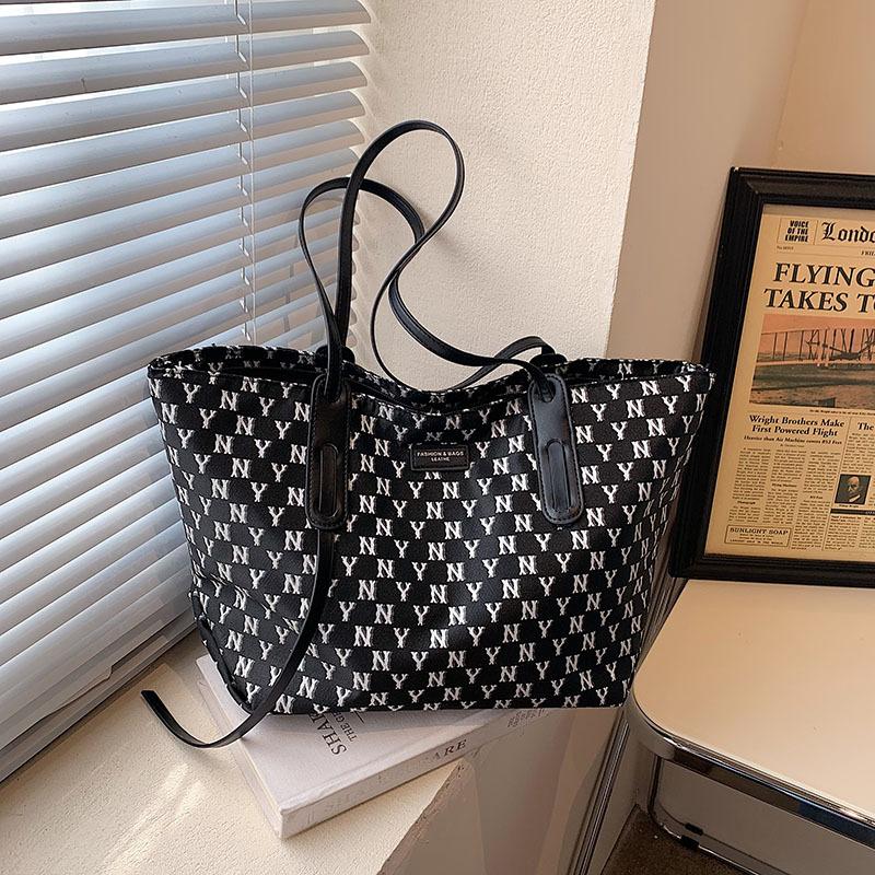 Handbag women's 2023 spring and summer new large-capacity tote bag popular shoulder bag fashionable texture big bag