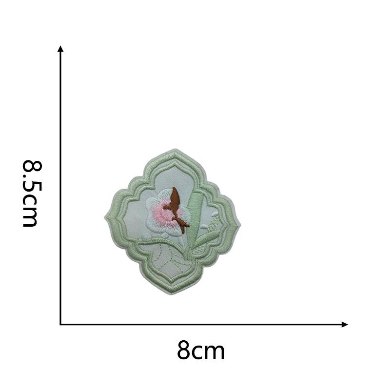 Round Butterfly Flower Embroidery Cloth Patches - Fashionable Decorative Stickers for Clothing Repair