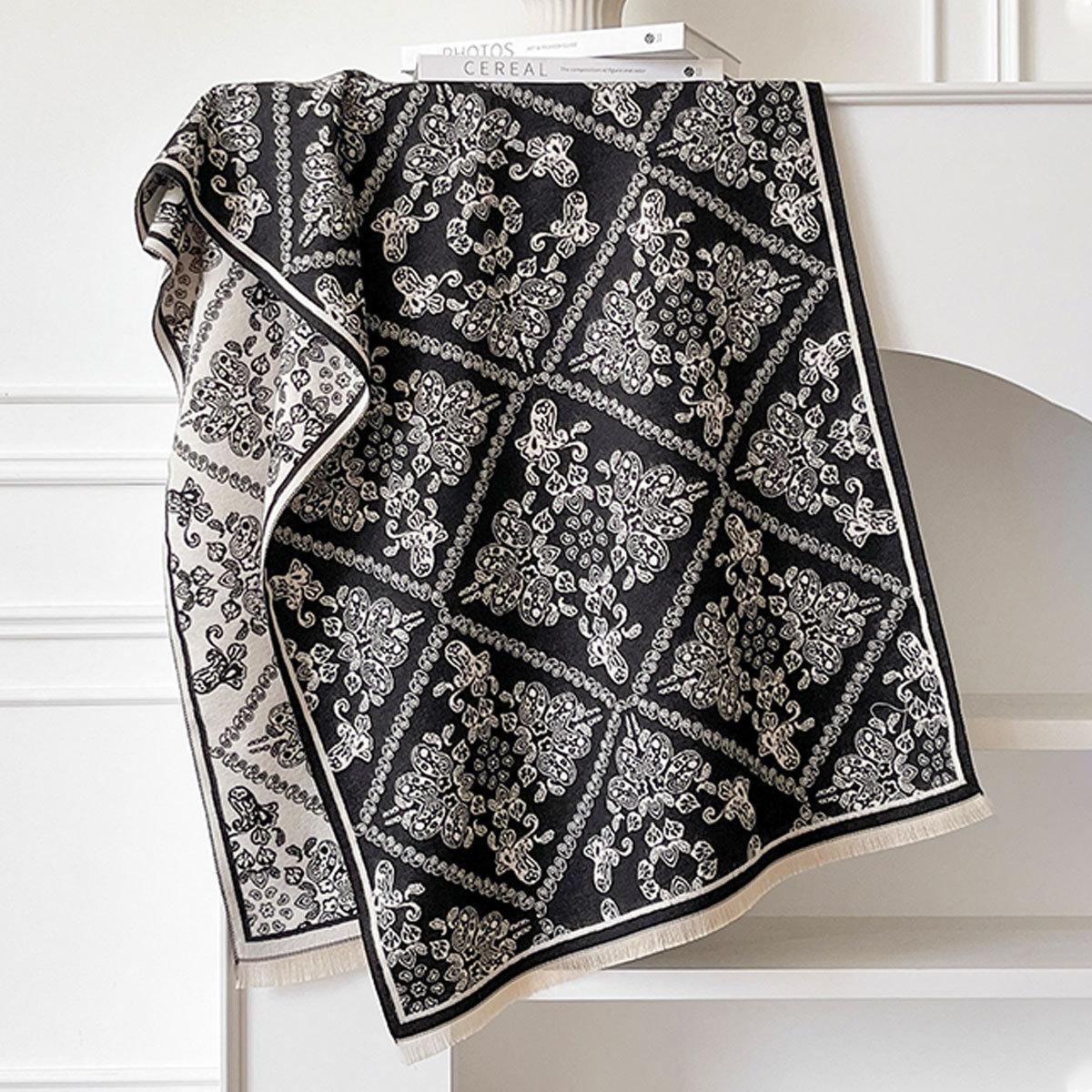 

Зимний Теплый Шарф с Чувством Возраста, Молодящий, Литературный Ретро Двусторонний Платок-Накидка, Универсальный Шарф Женский 185*65cm чёрный