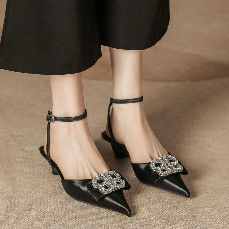 

Fashion 2025 High-Heeled Sandals Half Bun Head Back Empty Women S Shoes Large Rhinestones Studded Pointy Shoes Party 39 чёрный