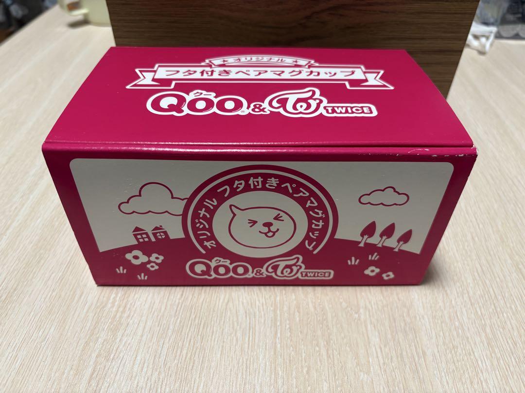 

[USED] TWICE & Qoo Collaboration Pair of Mugs with Lids (Not for Sale)