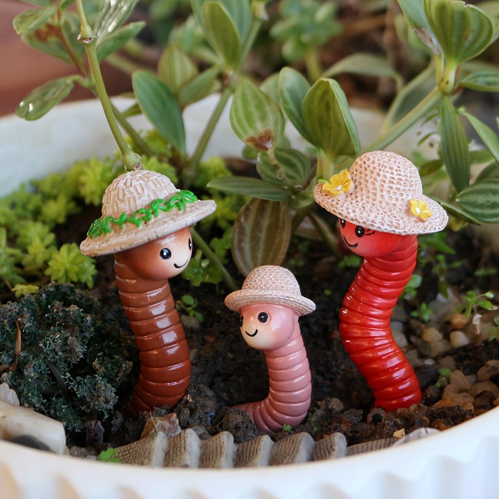 3pcs Adorable Earthworm Family with Straw Hats Resin Miniature Landscape Statues Garden Decoration Flower Pots Outdoor Ornaments