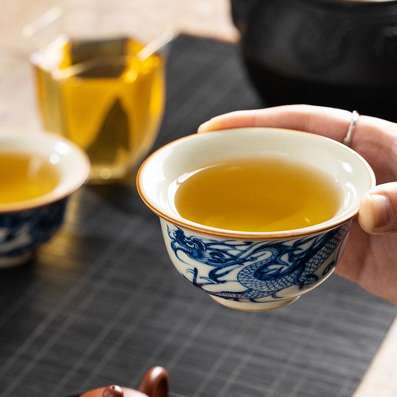 100ml Ru Kiln Blue And White Dragon Patterned Tea Cup Ceramic Pressed Hand Cup Personal Use High-end Opening Kungfu Tea Set