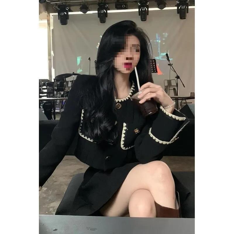 Elegant Miss High-End Fragrance Style: Women's 2024 Autumn/Winter Short Black Coat Set