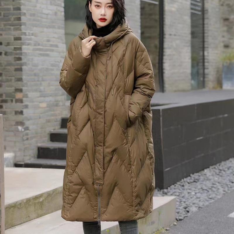 

Высококачественная женская куртка-пуховик 2025 года, новая, белая, утиная, пуховая, длиной до колена, модная, свободная, в иностранном стиле, большого размера XL кофейный