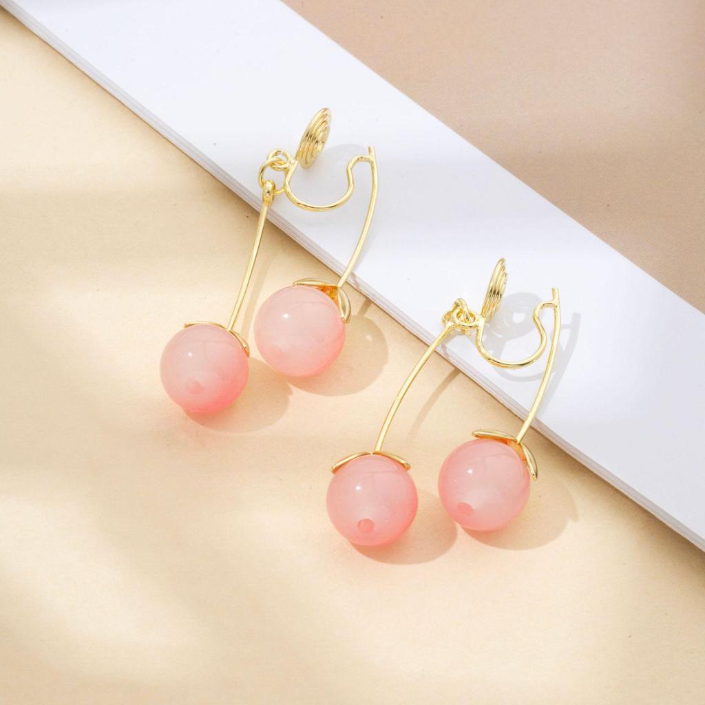 Pearl Mosquito Coil Disc Ear Clips: No-Pierce, Elegant French-Style Earrings for Women