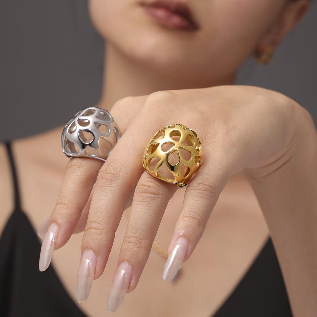 Unique Hollowed Sphere Ring For Women 18k Gold Plated Hyperbole Women's Stainless Steel Finger Rings Aesthetic Woman Jewelry