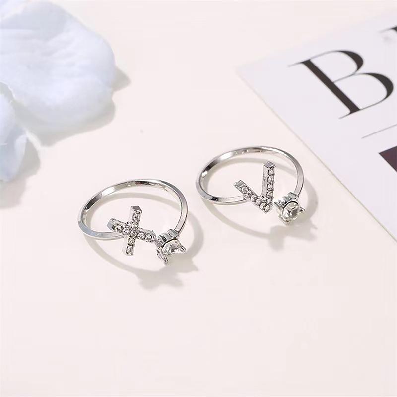 Glänzender Ring mit 26 Buchstaben, verstellbar, mit Initiale zum Öffnen, Charm-Schmuck, Geschenk