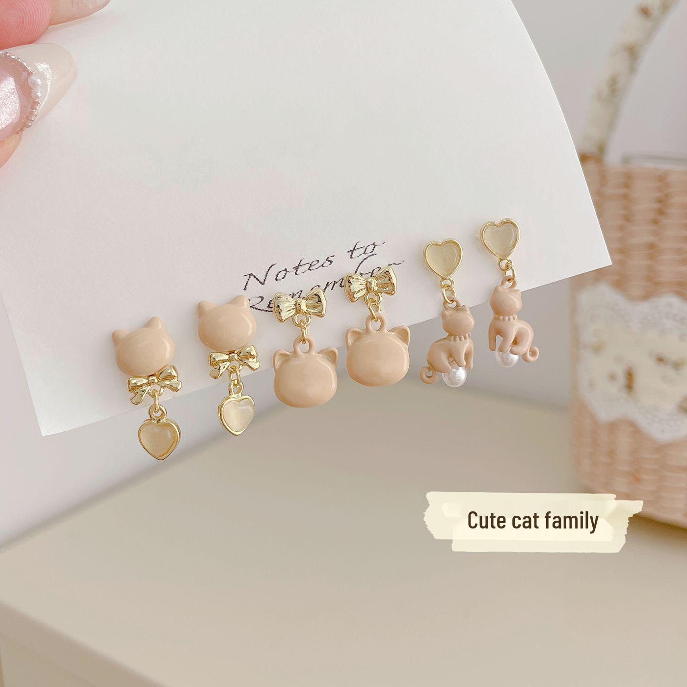 

Summer Lazy Kitten Earrings - Silver Needle, Cute Cartoon Design for Women