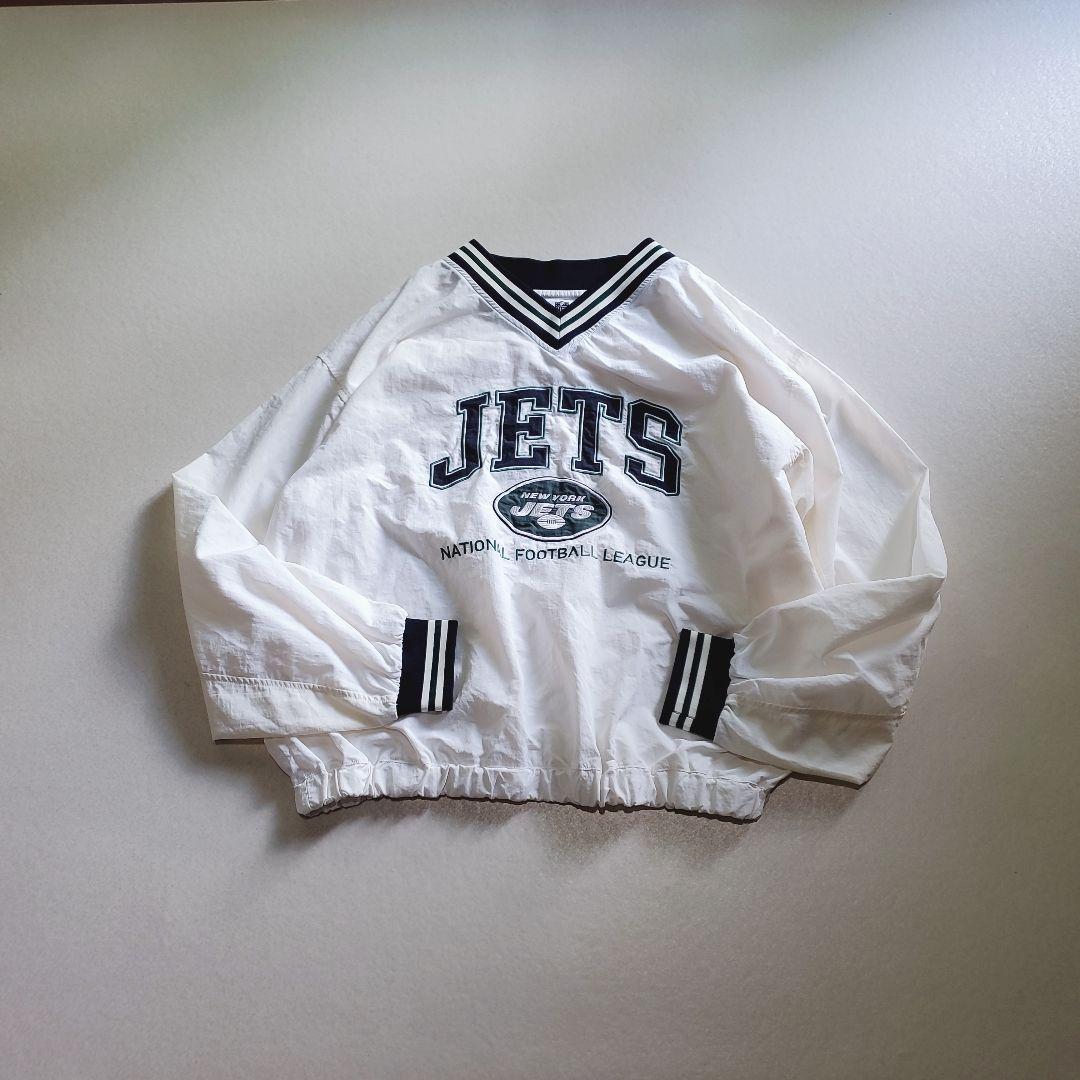Very good condition MOUSSY NFL NYLON PULLOVER tops