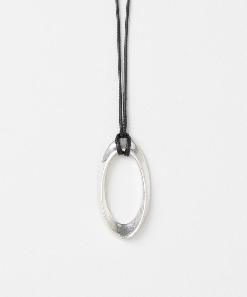 Millo Women Contour Circle Necklace [Silver]