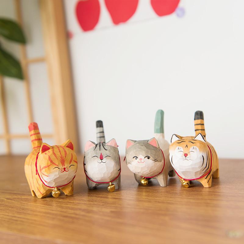 Wooden Cat Figurine Handmade Carving Modern Art Desk Ornament For Celebrations