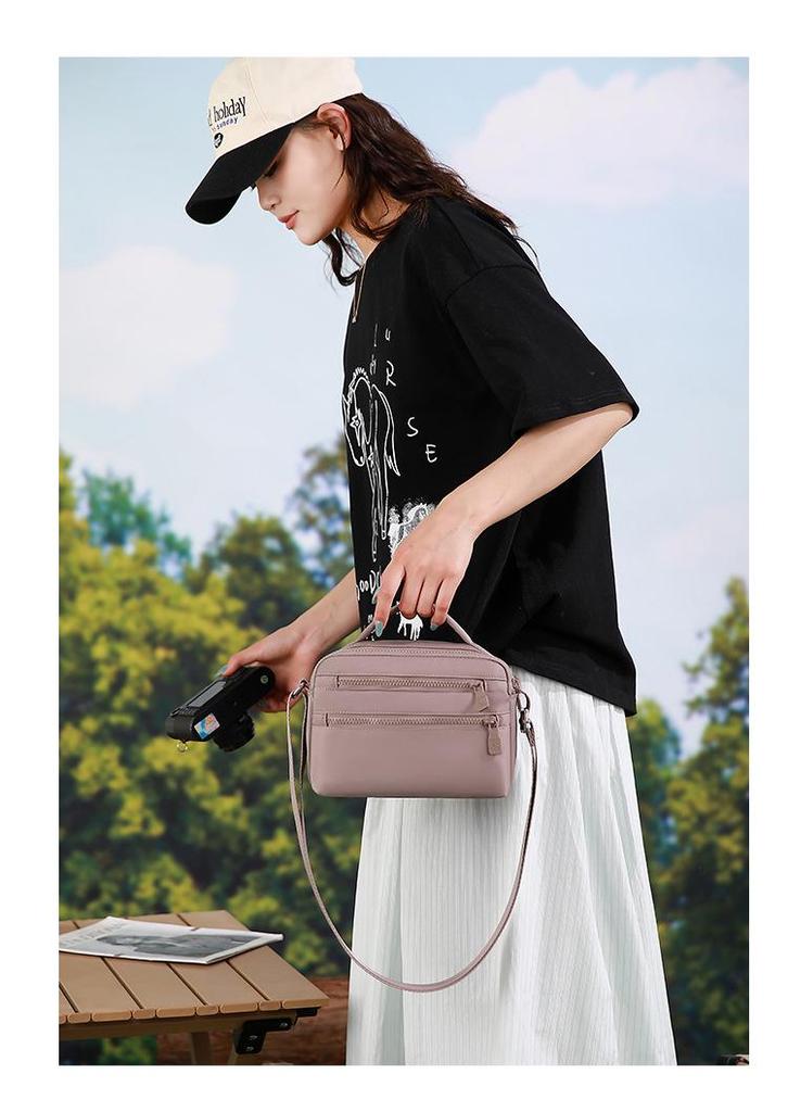 Women's Water-Repellent Crossbody Handbag: Multi-Layer Single-Shoulder Casual Nylon Bag
