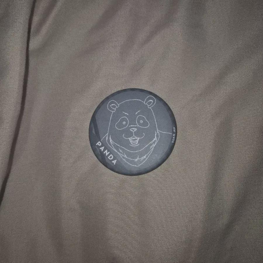 

Jujutsu Revolving Panda Can Badge Sale