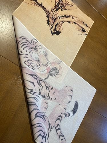 Altes und modernes Handtuch: Tiger von Ito Jakuchu