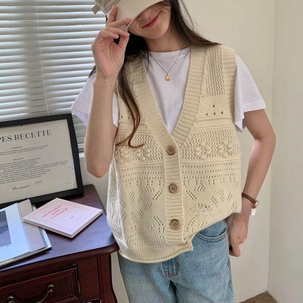 

Women s V-neck Jacquard Sleeveless Vest Sweater Spring and Autumn Retro Knitted Cardigan S