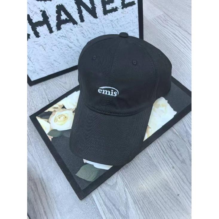 

emis Embroidered hats for women New high-end baseball cap from a Korean trendy brand, green soft-top design that makes the face look smaller Adjustable чёрный