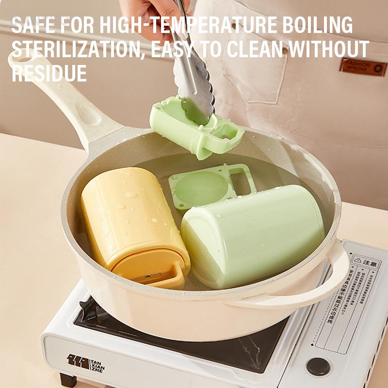 Ice Ball Mold Round Large Ice Cube Tray Reusable Plastic Spherical Ice Maker for Drinks Home Bar Tool Kitchen Gadget BQ6.5CM