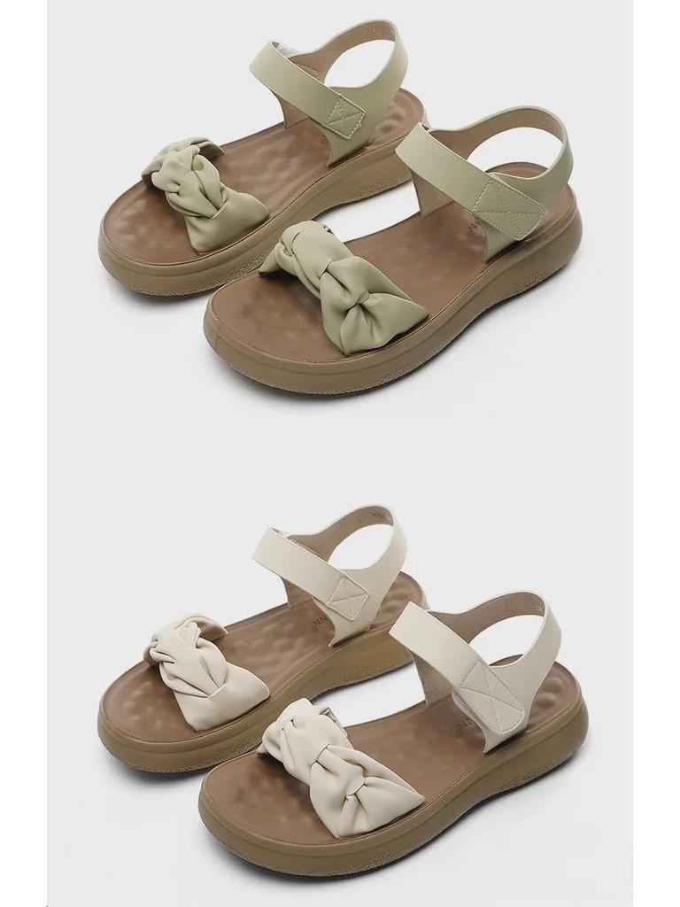 Letní klínkové sandály mámy 2025: Měkká podrážka, střední podpatek, univerzální pohodlí pro ženy středního věku