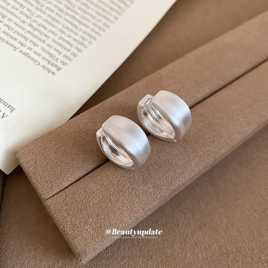 Silver Needle Geometric Ear Cuffs: Minimalist French Fashion for Women